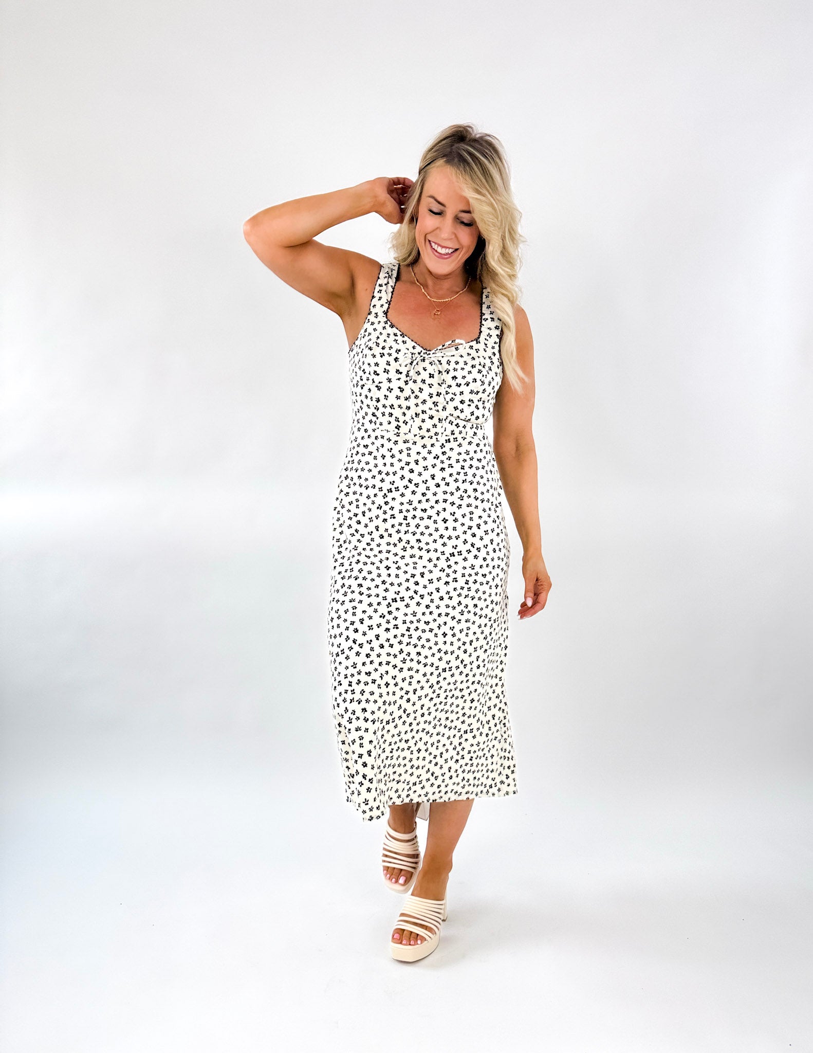 Cream Floral Midi Dress Small Cream Floral Midi Dress Small