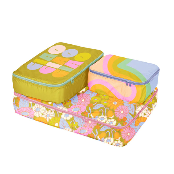 Colorful Packing Cubes